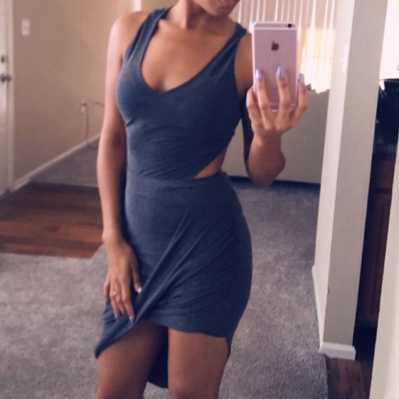 Dress - Picture 2 of 2